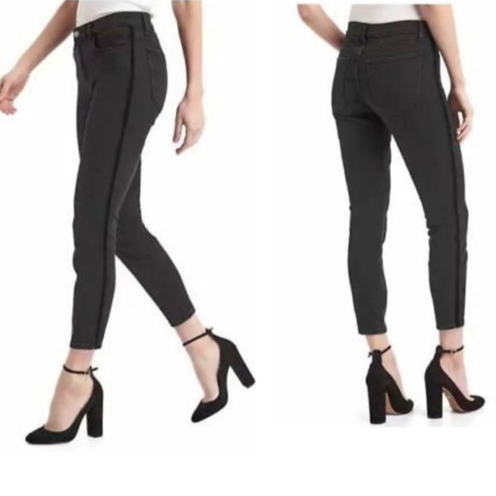 NWT Athleta Skinny jean in Overdye dark denim Size 6
